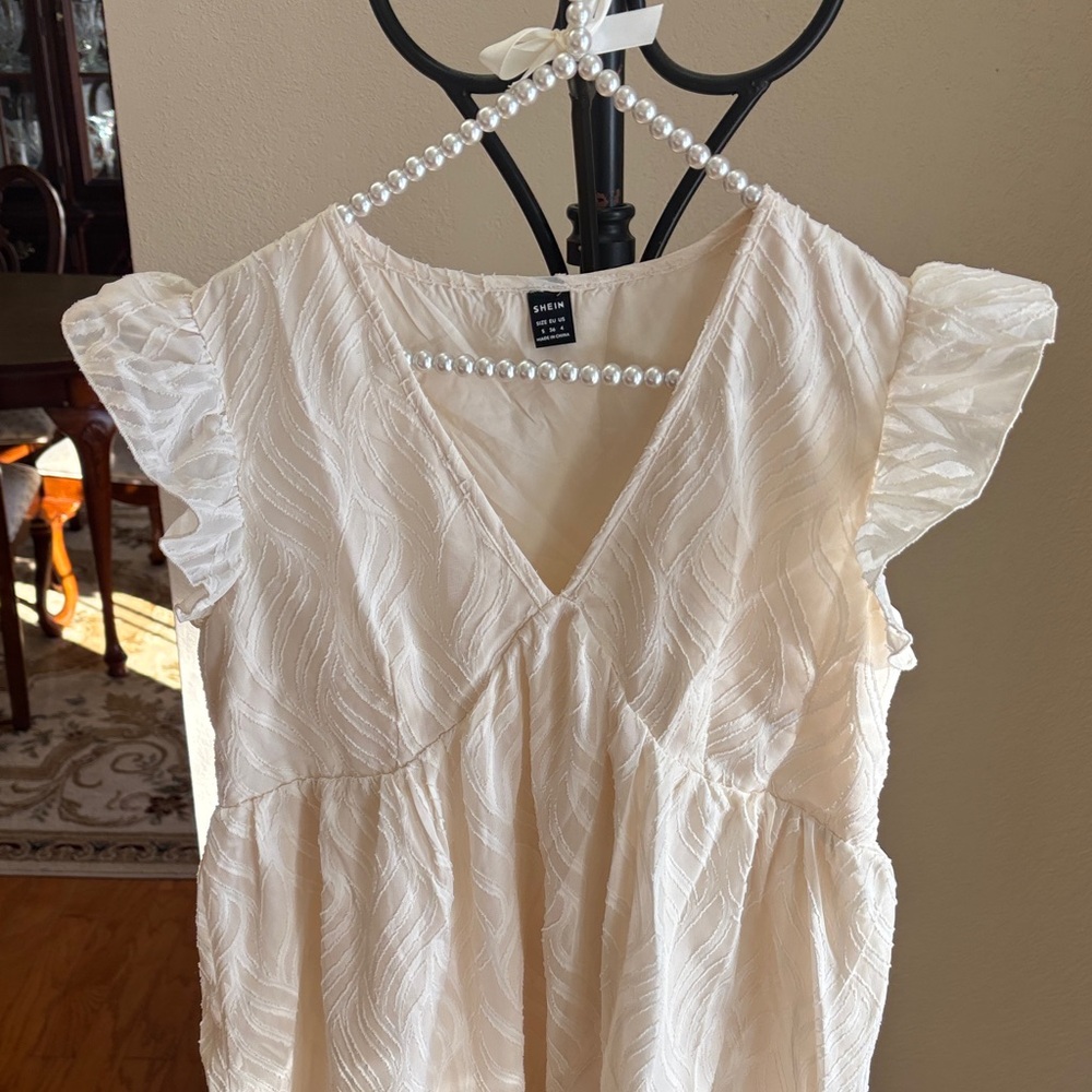SHEIN.Elegant Ivory Ruffle Sleeve Dress💝Sz Small(4) - Picture 3 of 9